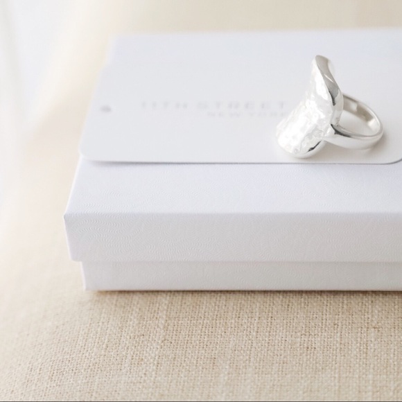 SoldOut11thStreet - Picture 5 of 8